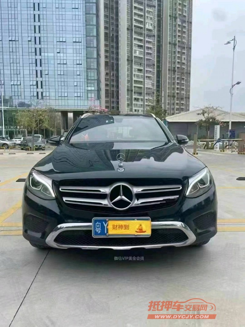 广州19年奔驰GLC1
