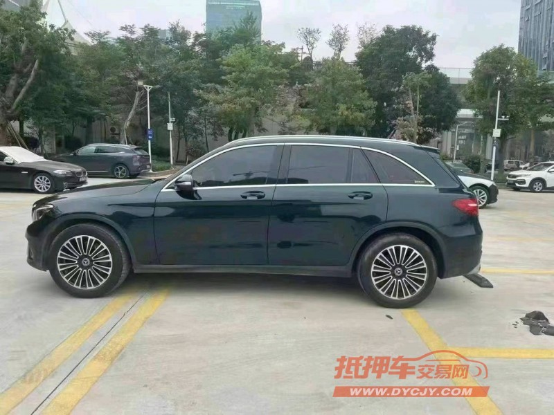 广州19年奔驰GLC7