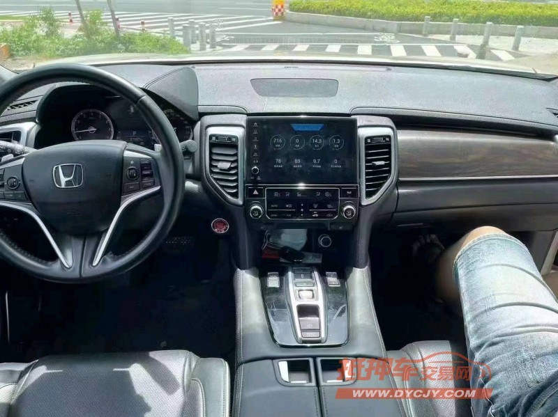 广州17年本田URV5