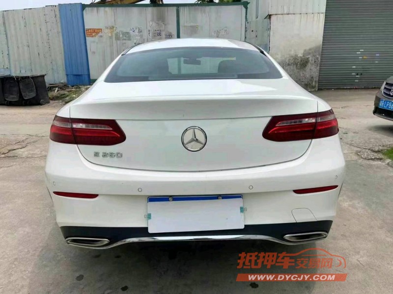 广州21年奔驰E8