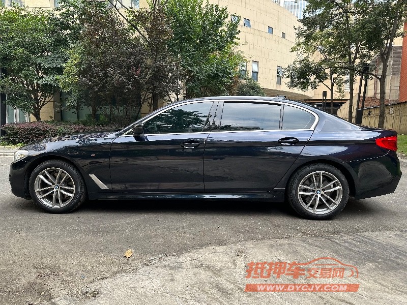 成都20年宝马5系3
