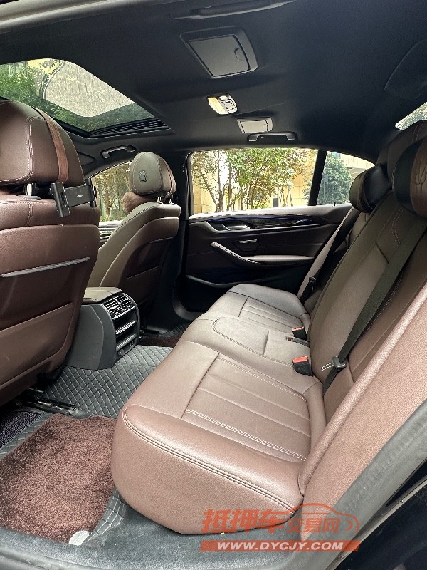 成都20年宝马5系7