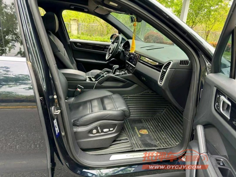 盐城19年保时捷卡宴9