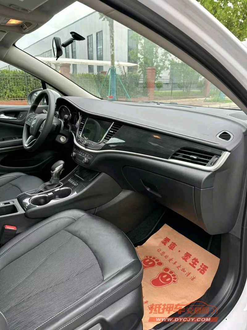 宿迁23年别克威朗5