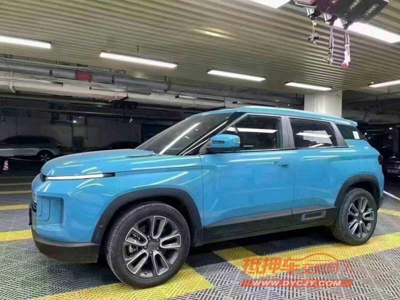 成都20年吉利icon3