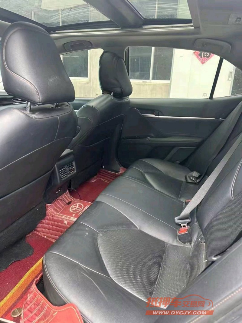 潍坊19年丰田凯美瑞5