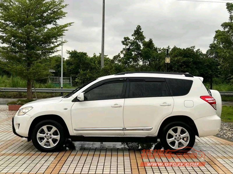 汕头13年丰田RAV43