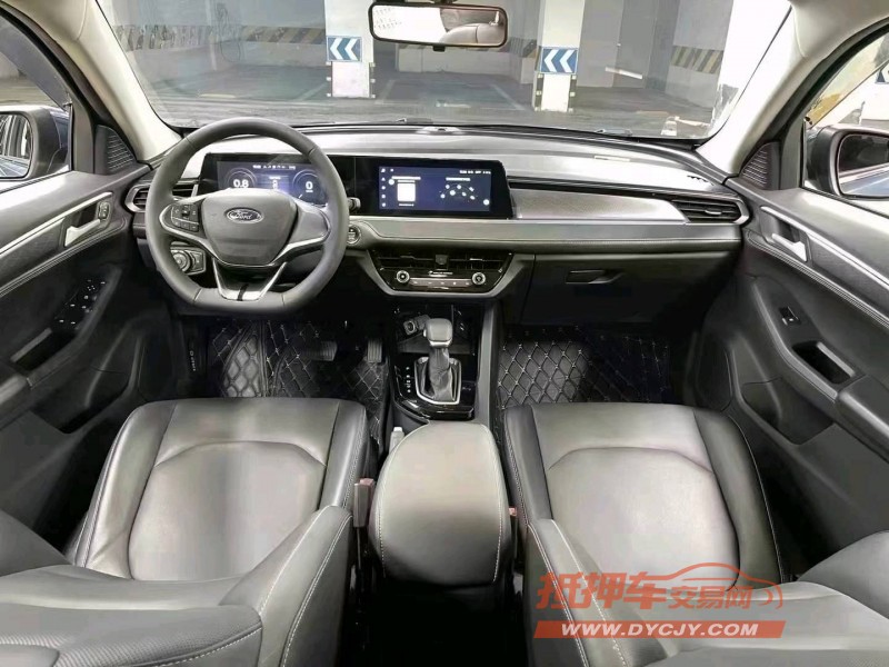 成都22年福特福睿斯8