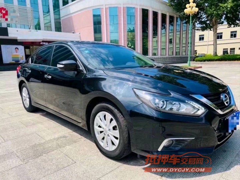 烟台18年日产天籁3