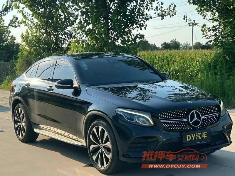 济宁19年奔驰GLC3