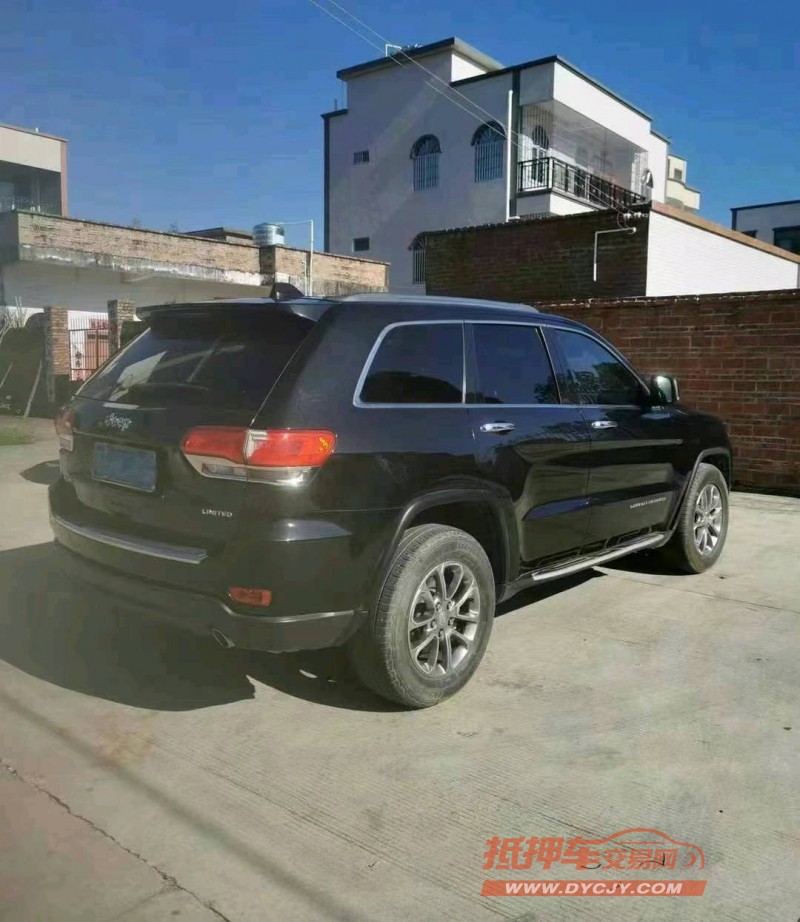 佛山17年Jeep大切诺基4