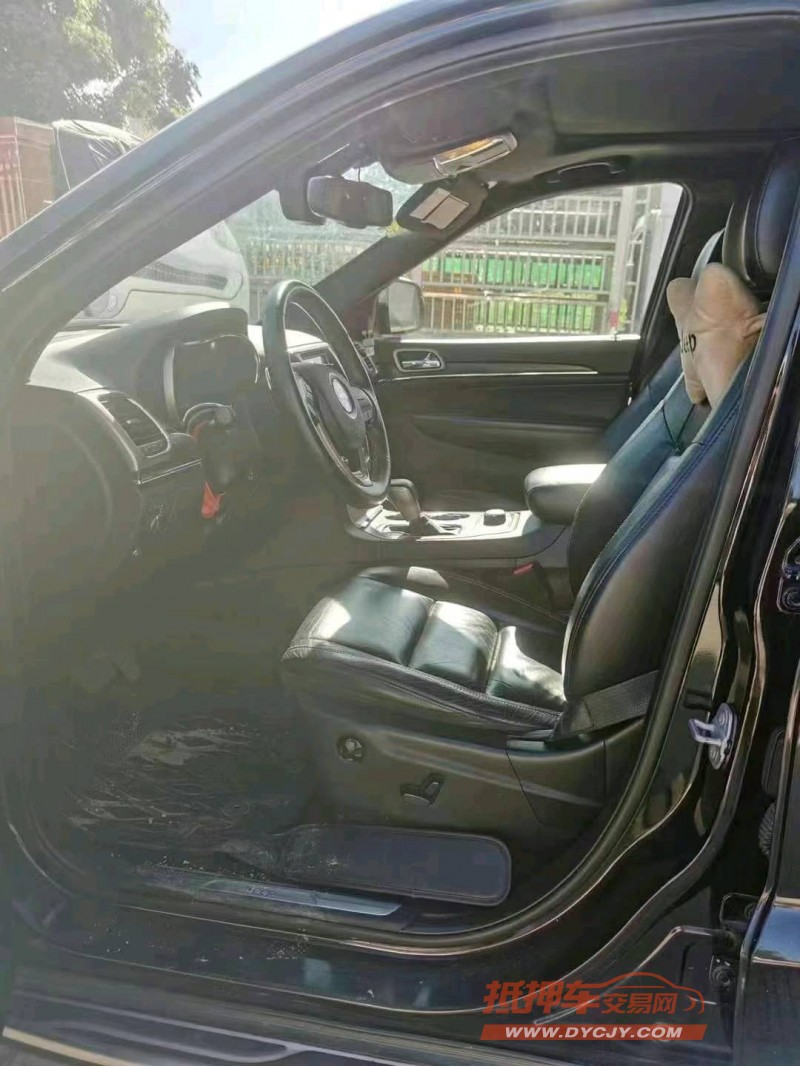 佛山17年Jeep大切诺基7