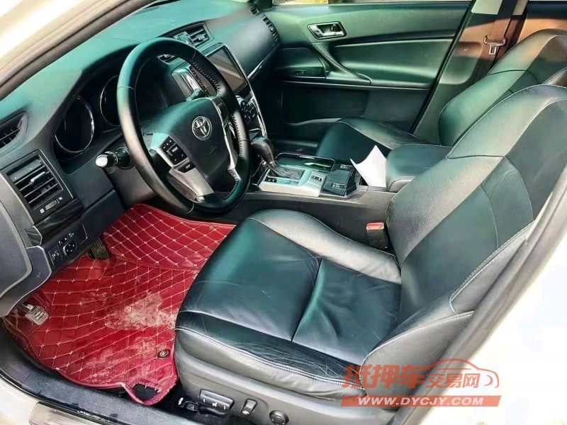 潍坊13年丰田锐志8