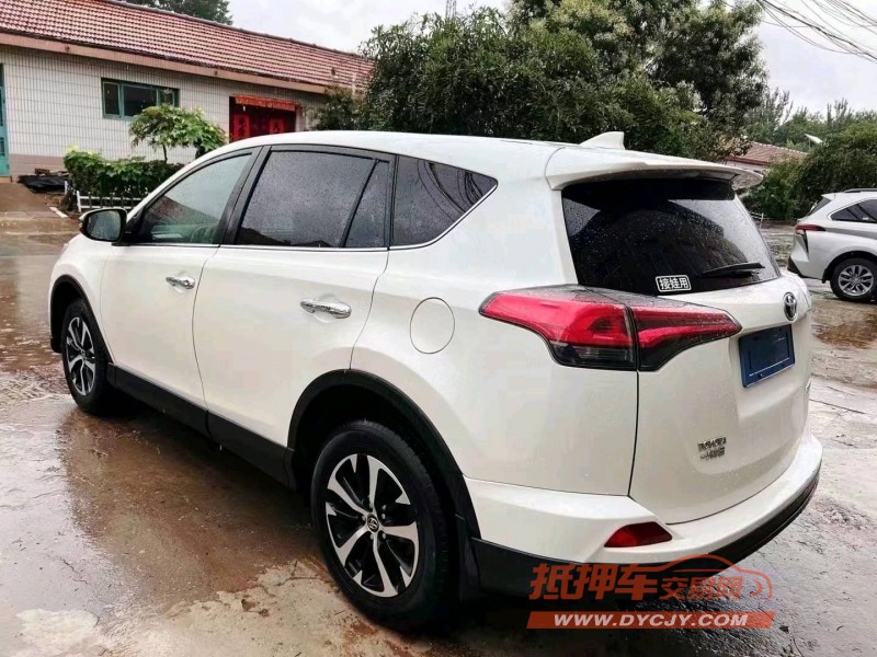 東營19年豐田RAV4榮放3