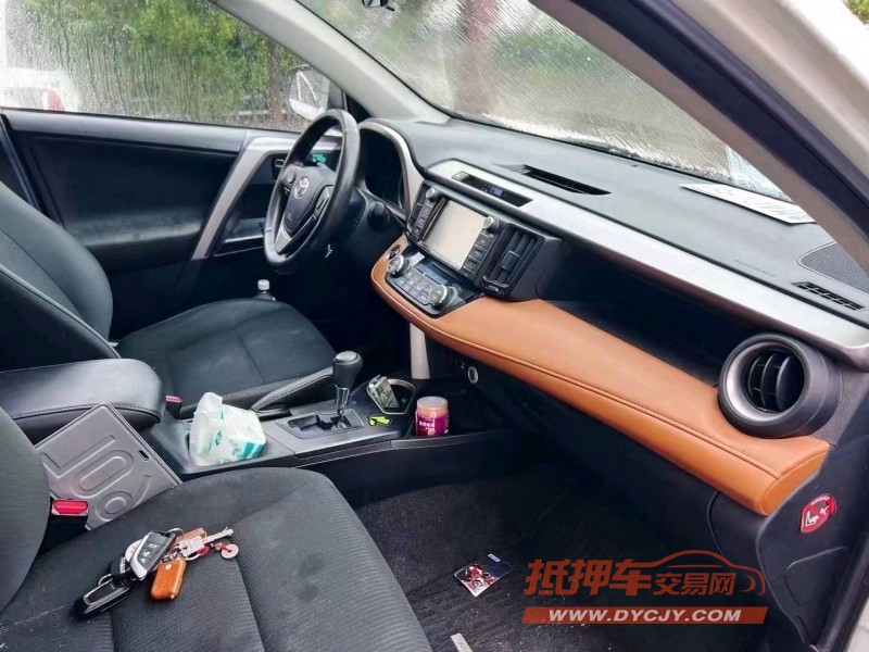 東營19年豐田RAV4榮放4