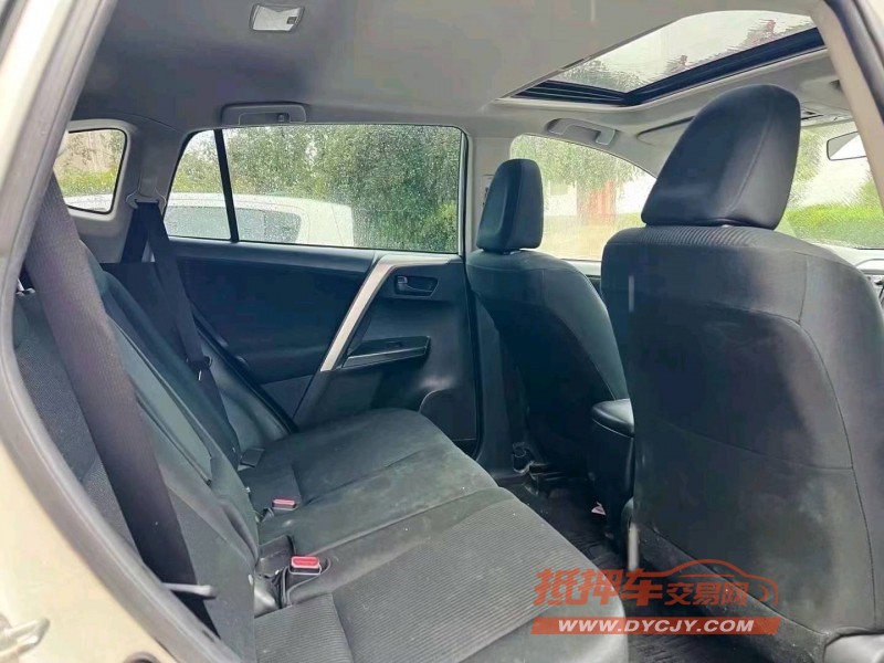 東營19年豐田RAV4榮放5