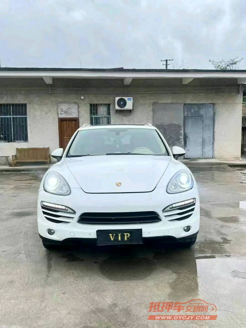 潍坊13年保时捷卡宴1