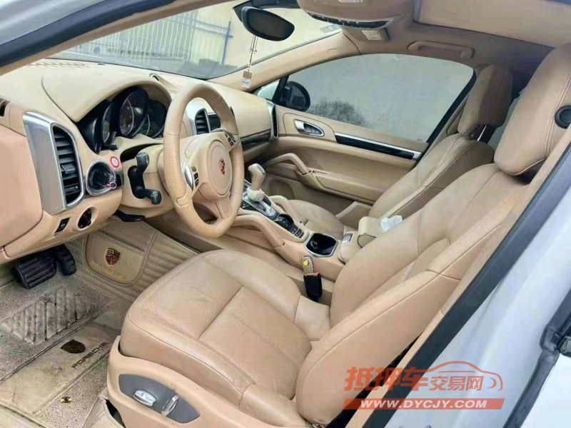 潍坊13年保时捷卡宴3