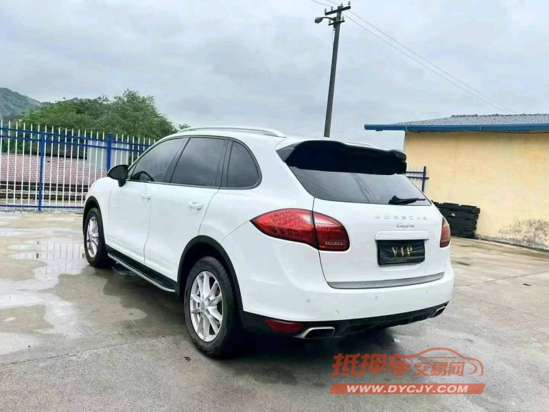 潍坊13年保时捷卡宴6