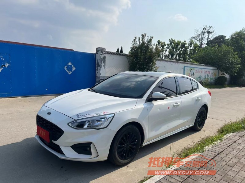 青岛19年福特福克斯2