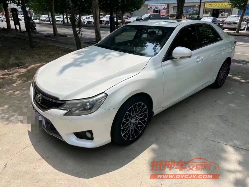 潍坊16年丰田锐志2