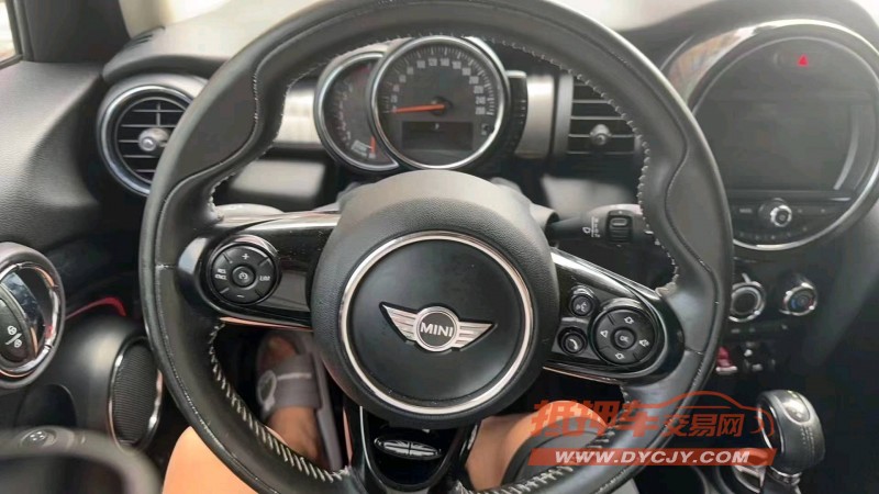 鶴壁18年MINICooper5