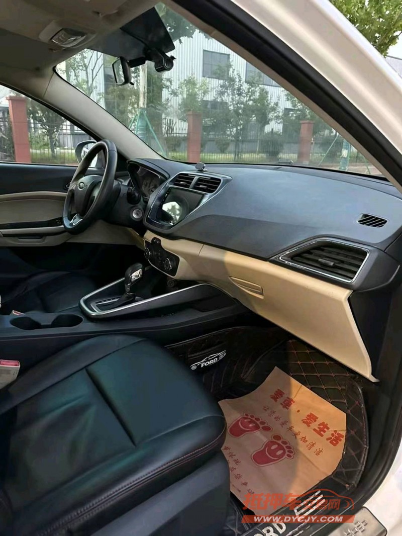 宿迁15年福特福睿斯5