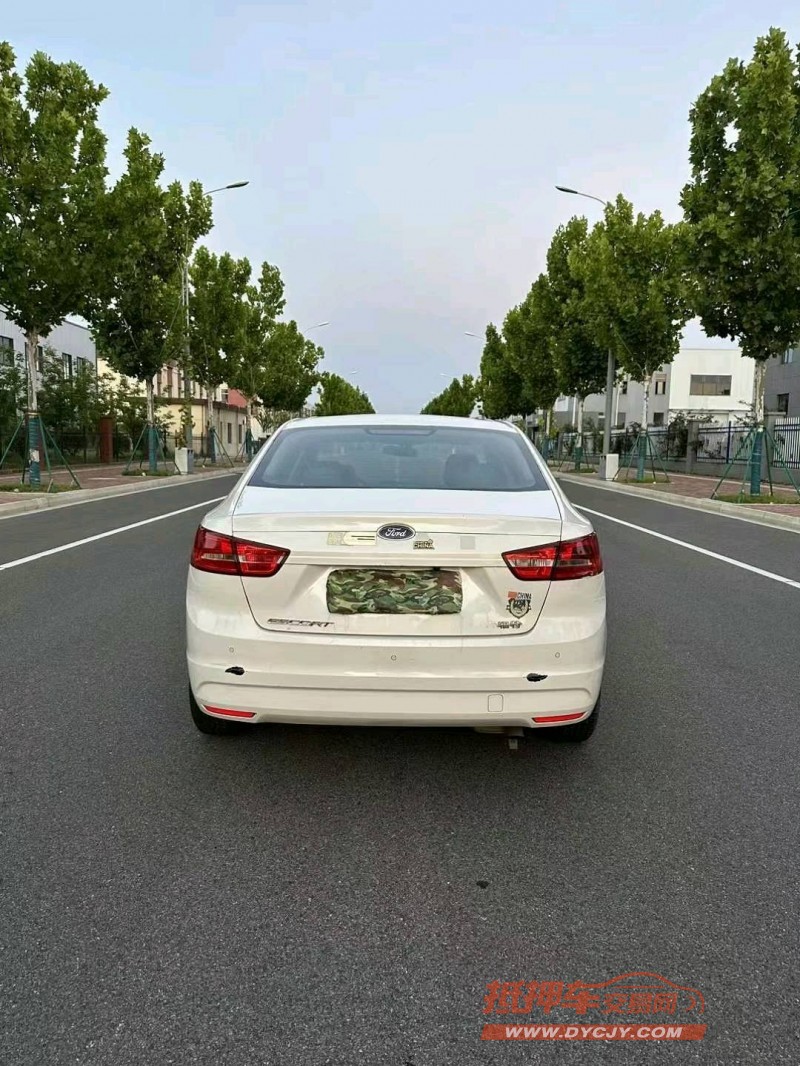 宿迁15年福特福睿斯9