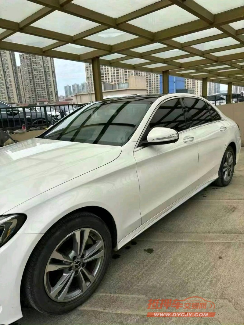 苏州17年奔驰C2