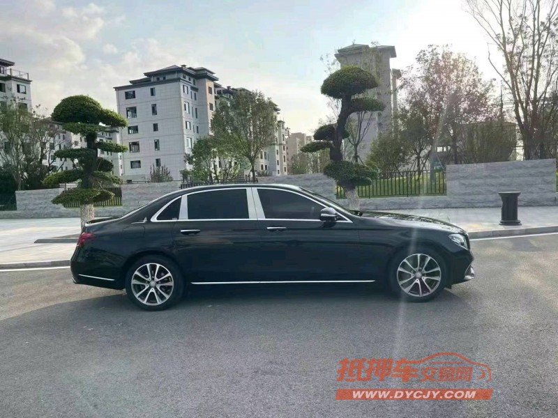保定17年奔驰E8