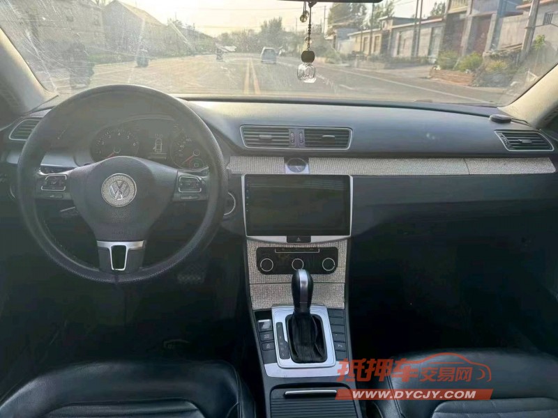 济南14年大众迈腾5
