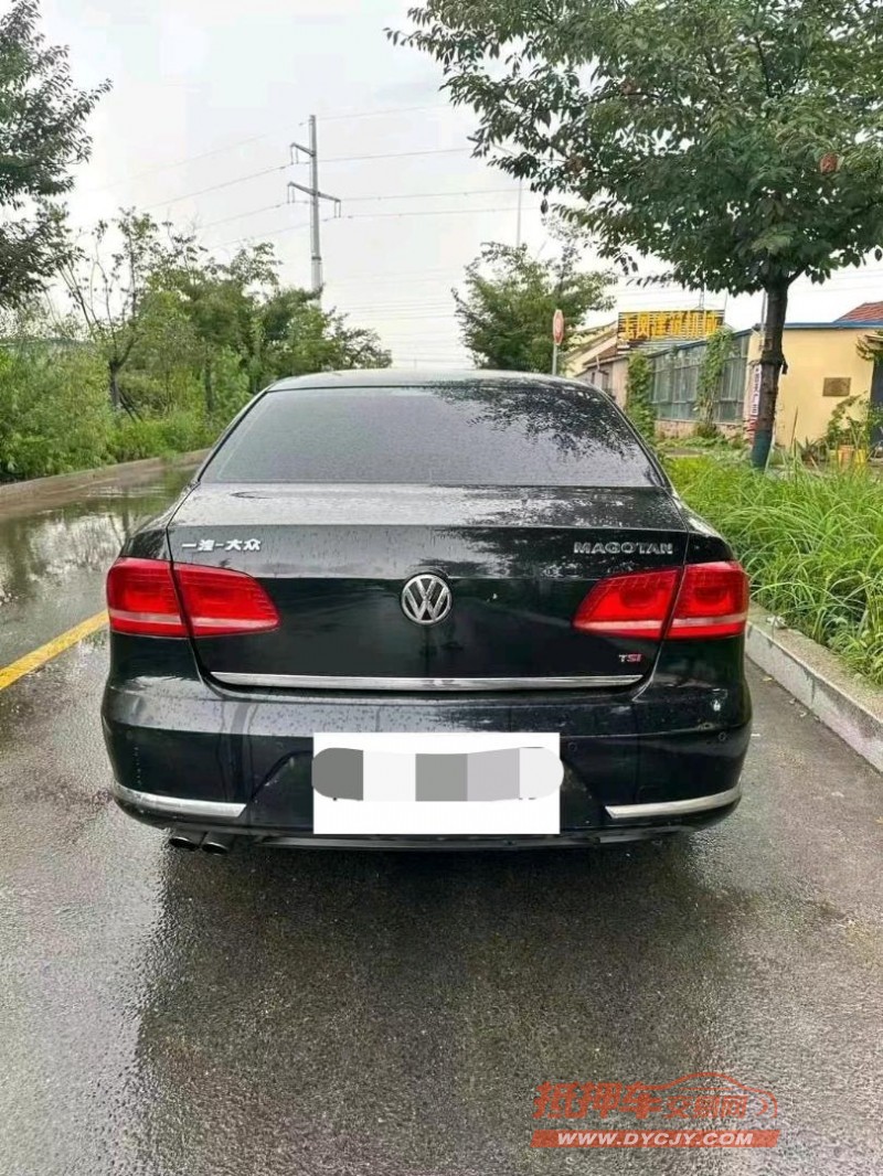 济南16年大众迈腾8