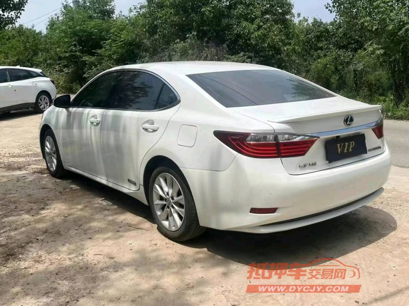 潍坊13年雷克萨斯ES8