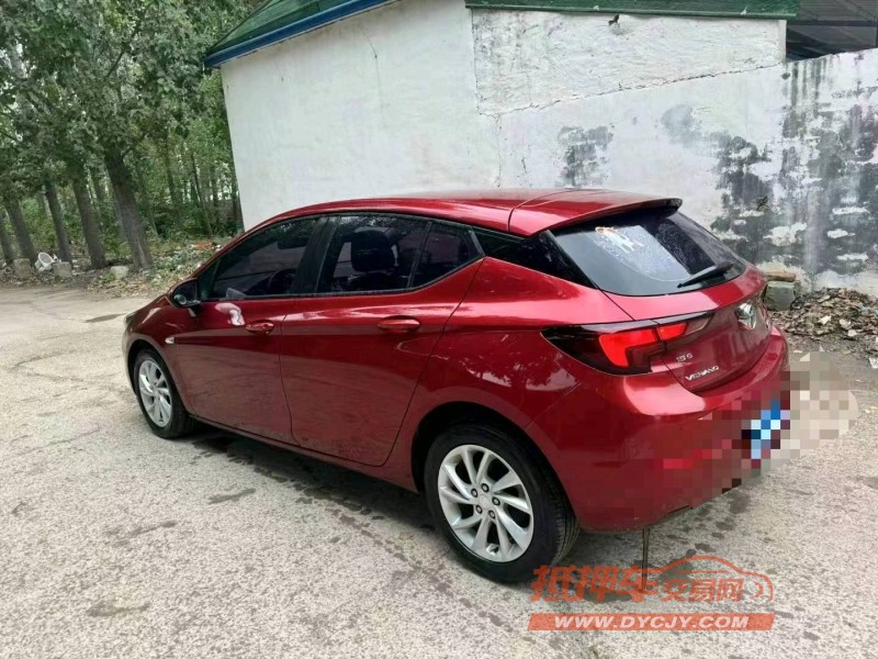 潍坊18年别克威朗8