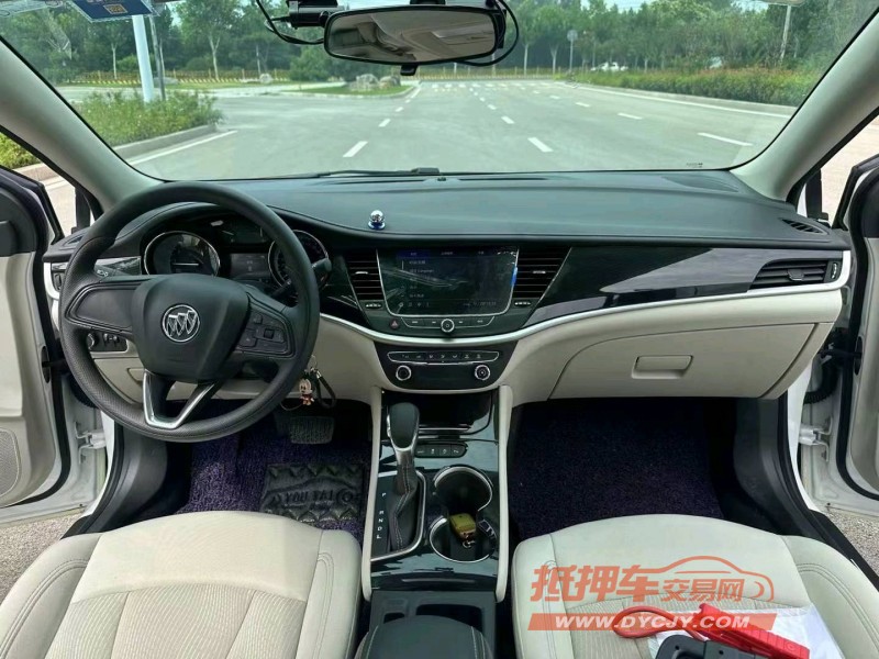 枣庄20年别克威朗6