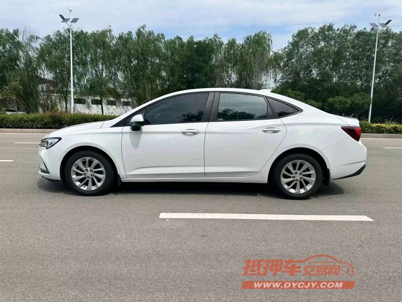 枣庄20年别克威朗7