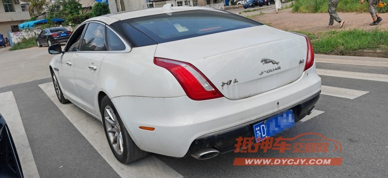 黃石17年捷豹XJL4