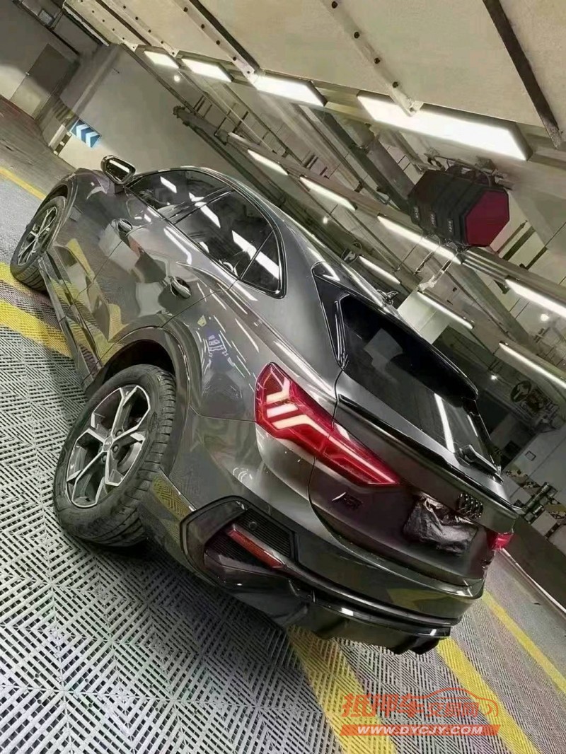 成都21年奥迪Q33