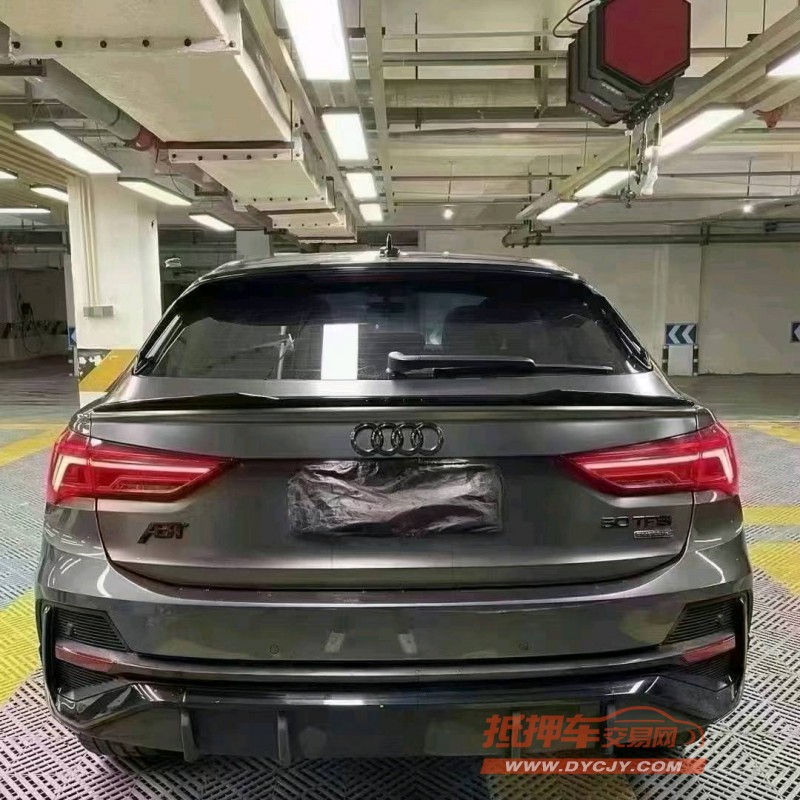 成都21年奥迪Q36