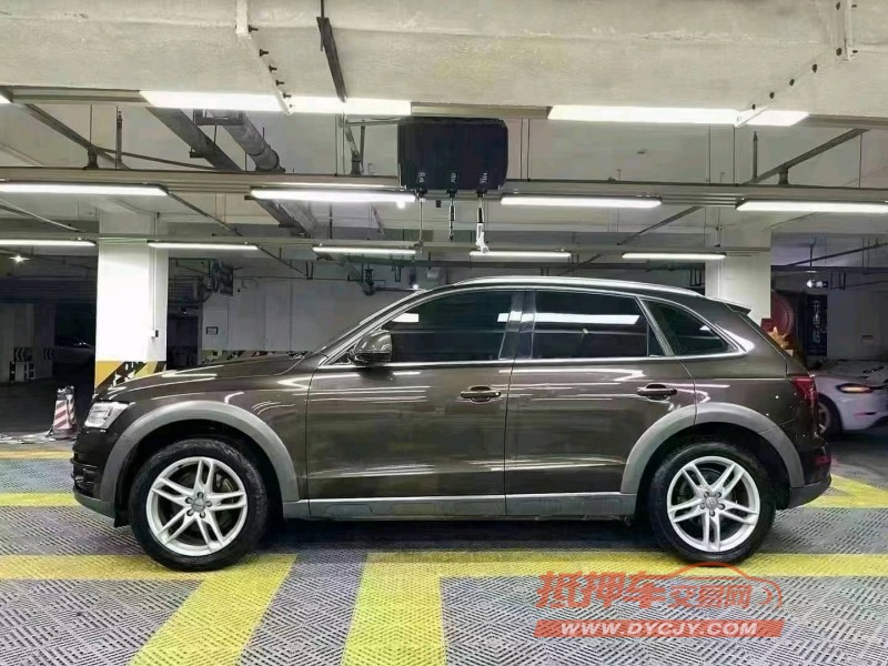 成都18年奥迪Q53