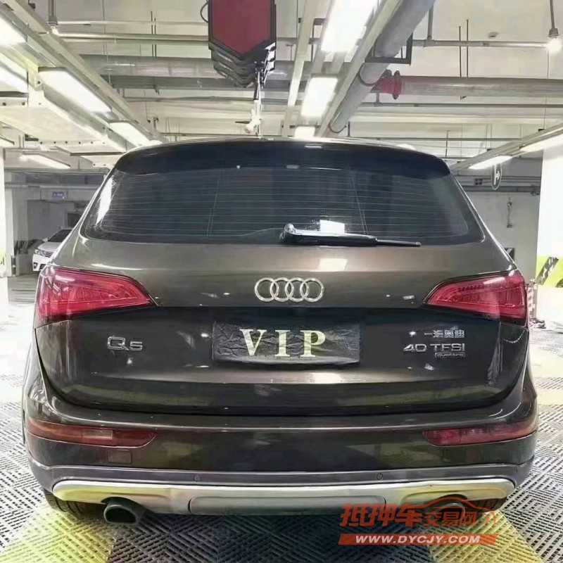 成都18年奥迪Q55