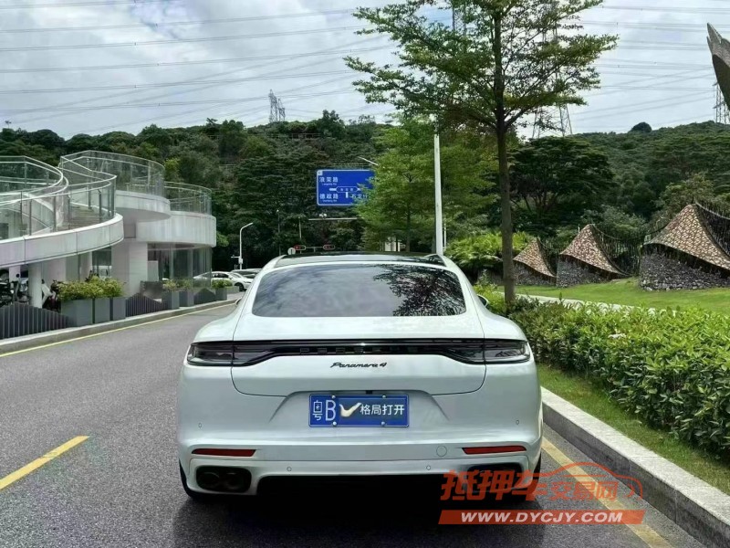 深圳22年保时捷帕拉梅拉9