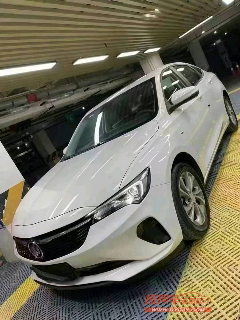 成都23年别克威朗2