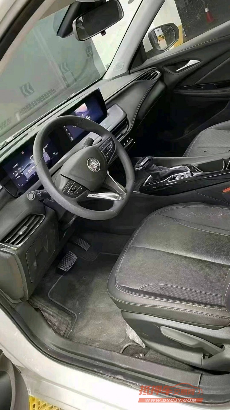 成都23年别克威朗6