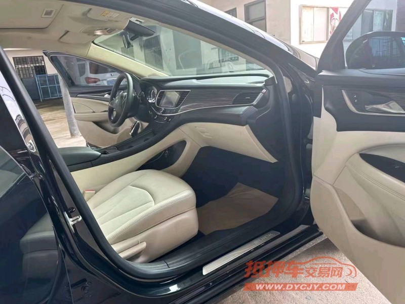 徐州20年别克君越6