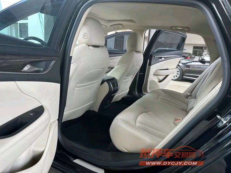 徐州20年别克君越8