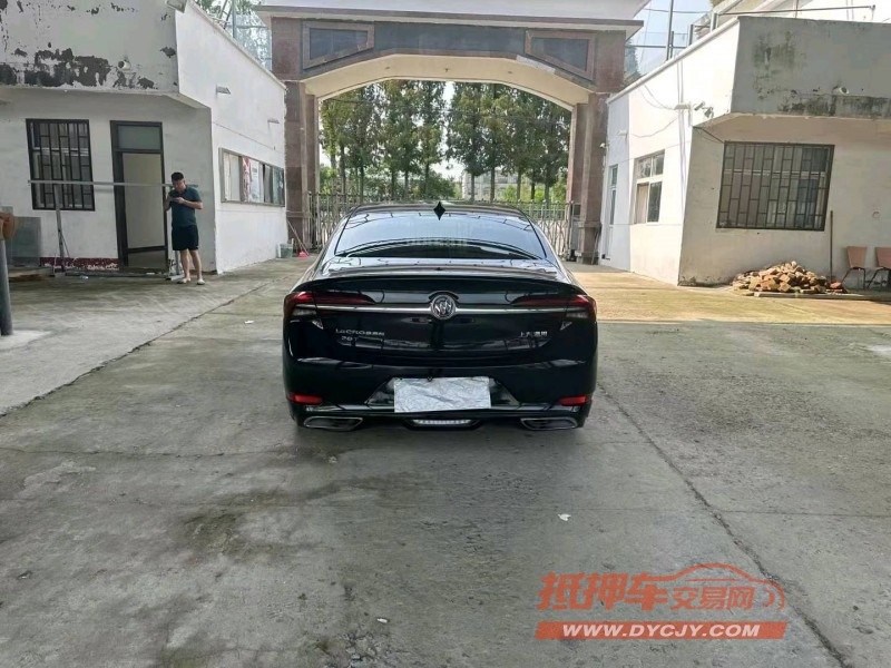 徐州20年别克君越9