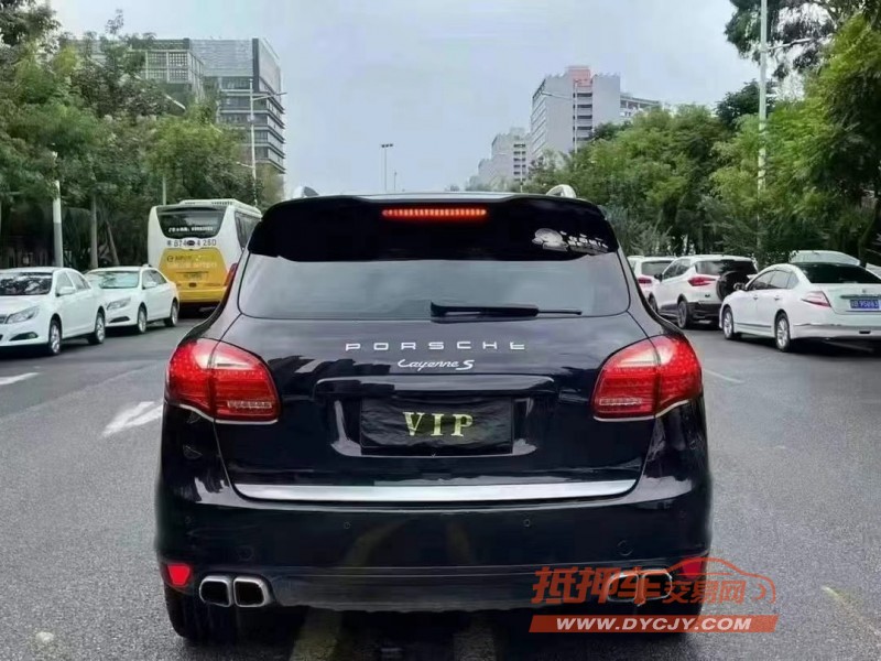 深圳14年保时捷卡宴9