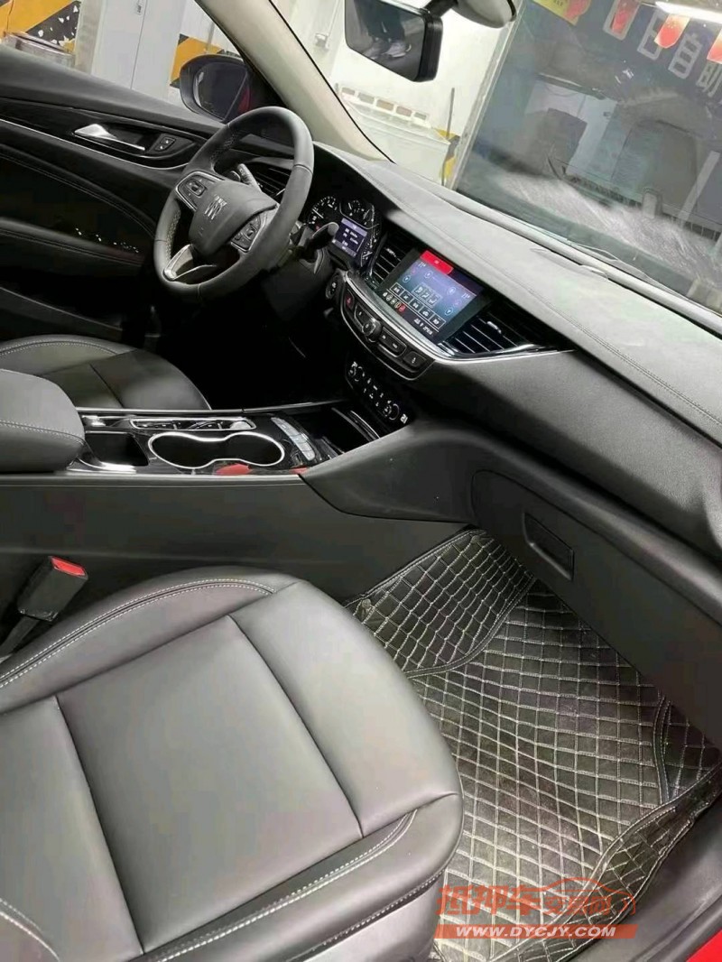 成都23年别克君威8