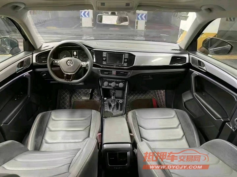 成都20年大众探岳9